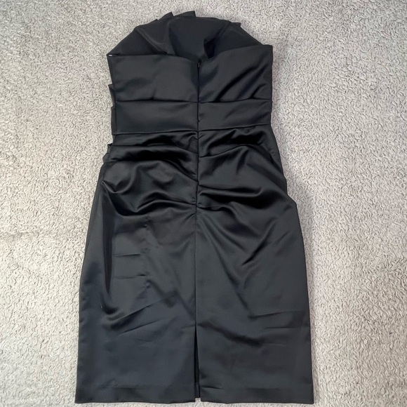 David's Bridal Black Formal Strapless Crumb Catcher Ruched Dress Back Zip Size 6 - Picture 4 of 12